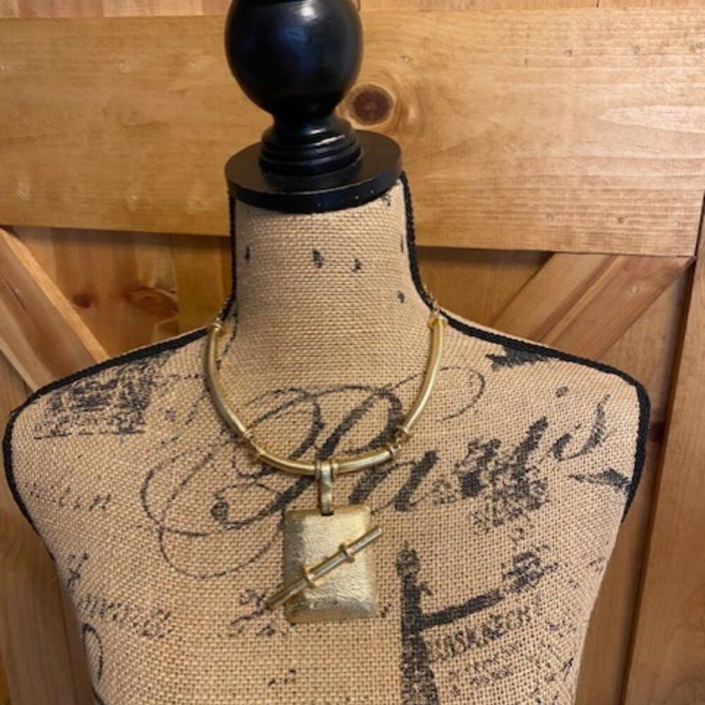 Dolce Vita Vintage Gold Necklace